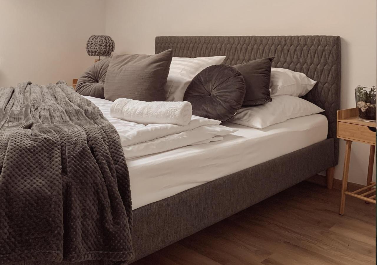 The Loft - Garncarska 1 Bed & Breakfast Piotrków Trybunalski Екстериор снимка