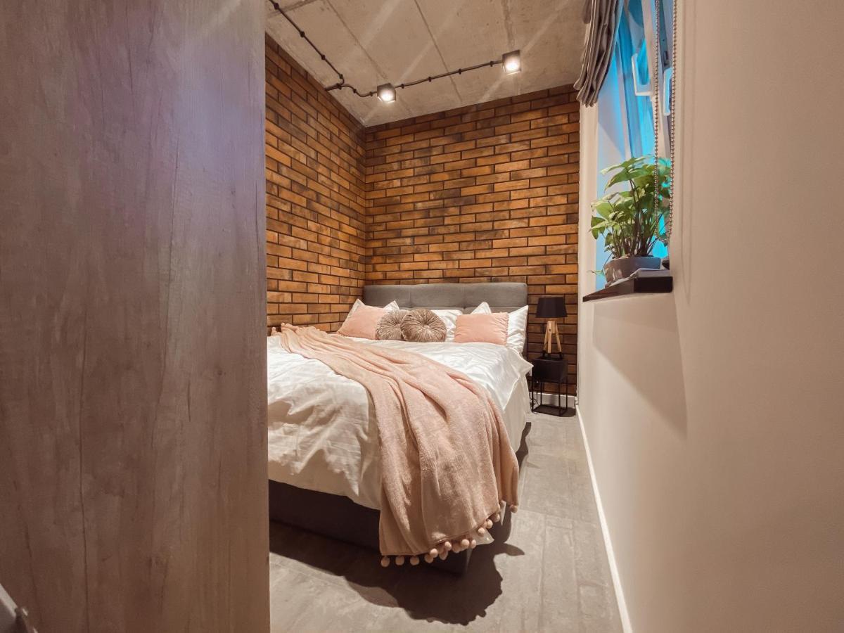 The Loft - Garncarska 1 Bed & Breakfast Piotrków Trybunalski Екстериор снимка