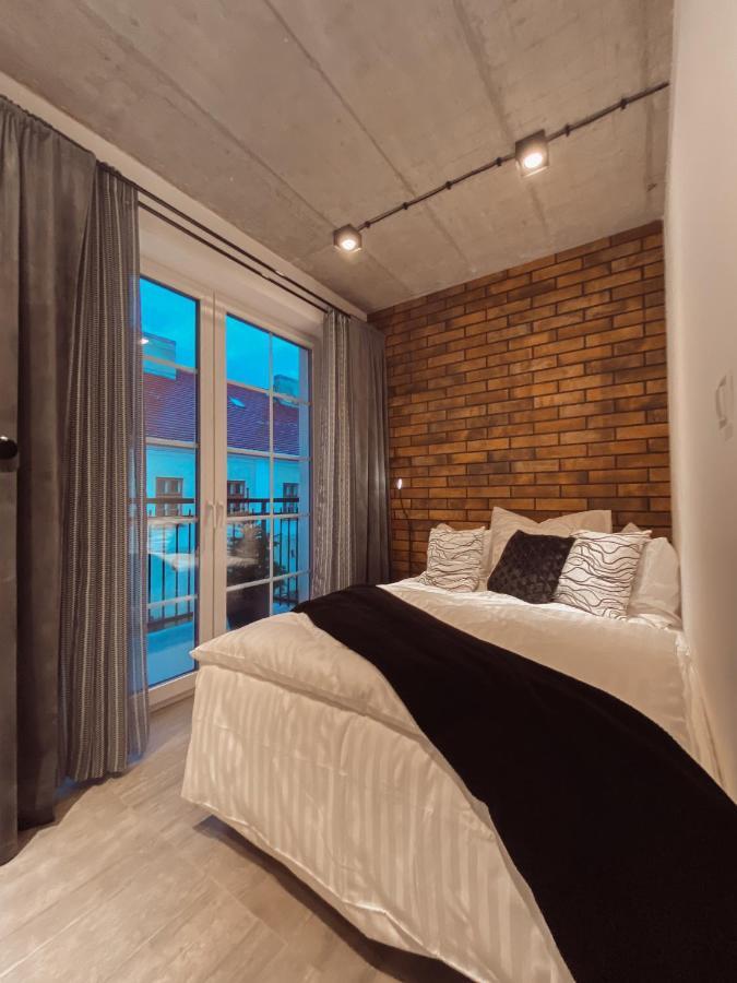 The Loft - Garncarska 1 Bed & Breakfast Piotrków Trybunalski Екстериор снимка