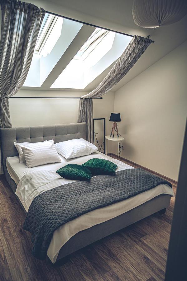 The Loft - Garncarska 1 Bed & Breakfast Piotrków Trybunalski Екстериор снимка